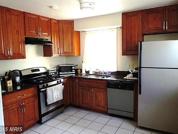 5th image of 620 Edmonston Dr