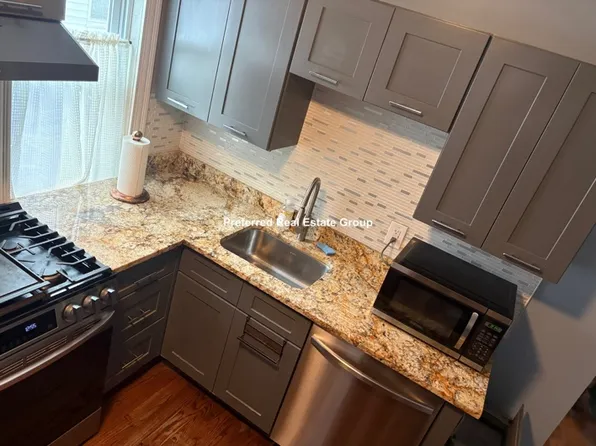 28 Harding Ter #1, Dedham, MA 02026