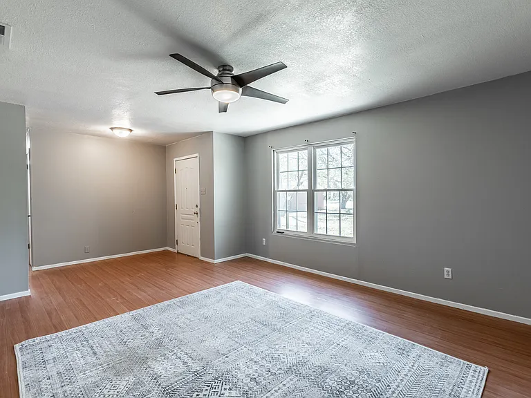 910 N Magnolia Ave — Photo 15