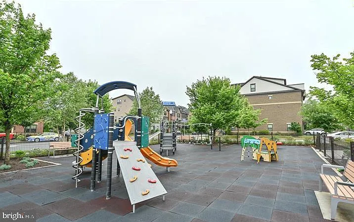 22308 Seabring Ter — Photo 46