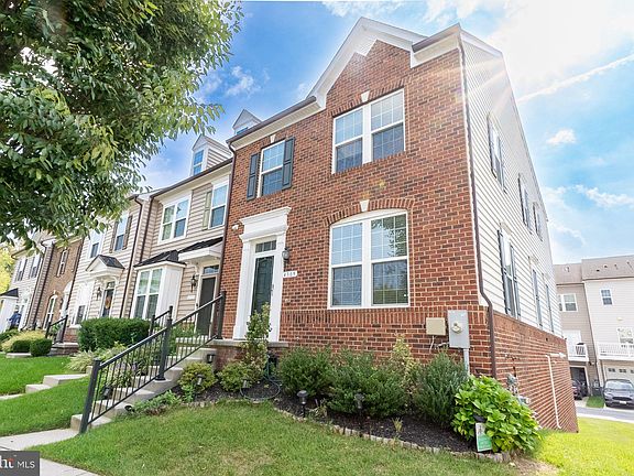3rd image of 4309 Adkisson Ln