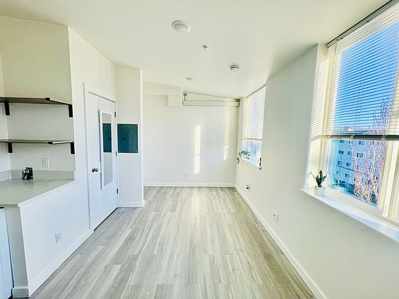 Unit 403 - $1,195, available to rent now