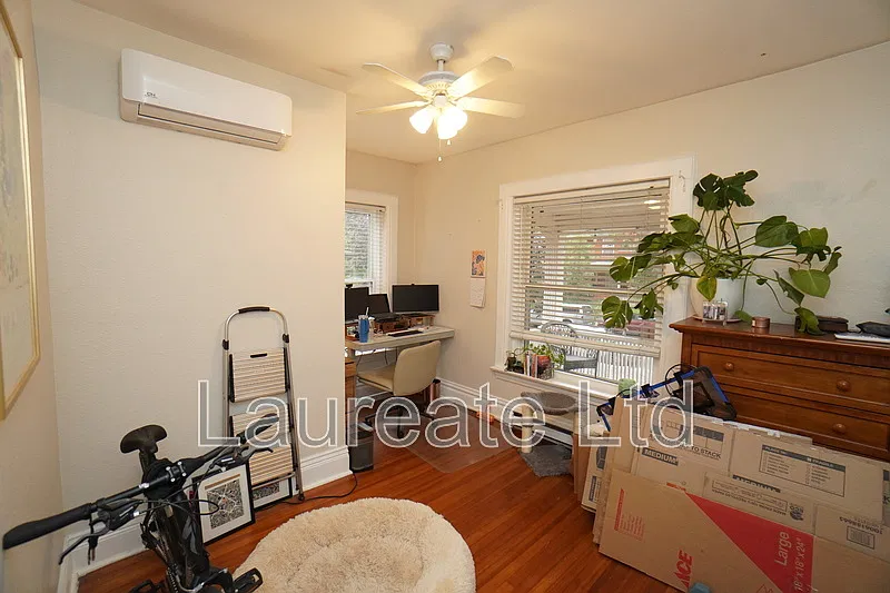 2 bed, 1.0 bath, 900 sqft, $2,285 — Photo 3