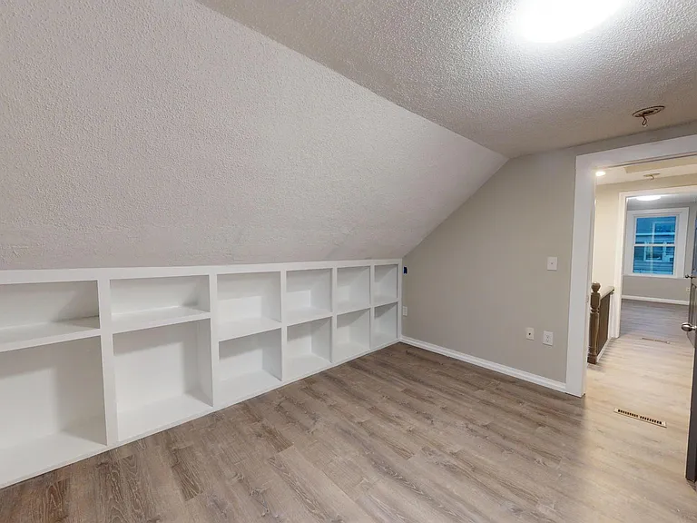 10 Washington St #2 — Photo 11