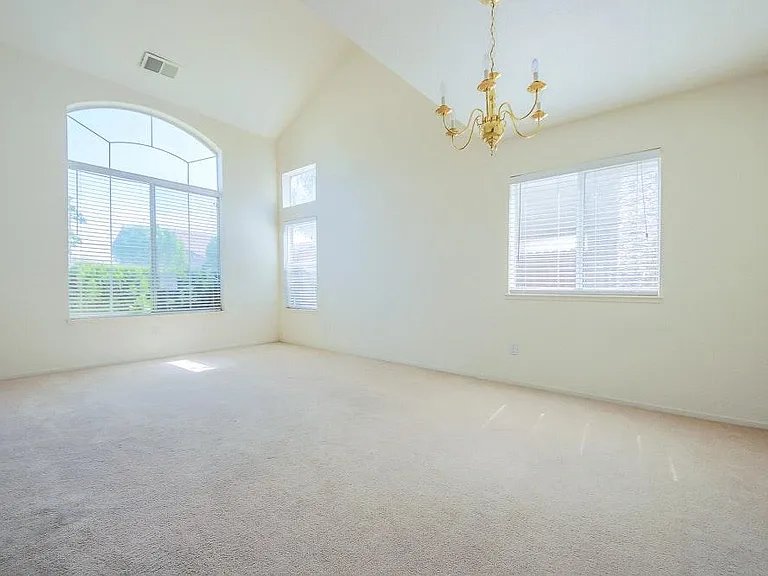 2193 Misquez Ln — Photo 4