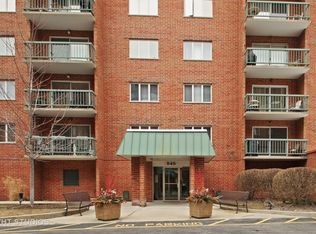 545 S River Rd APT 306, Des Plaines, IL 60016