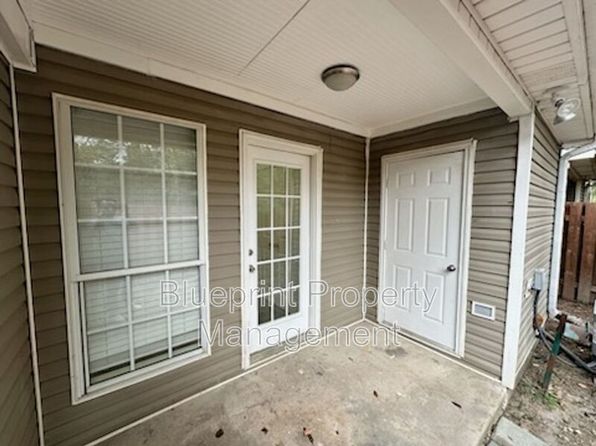 210 Rocky Ridge Dr