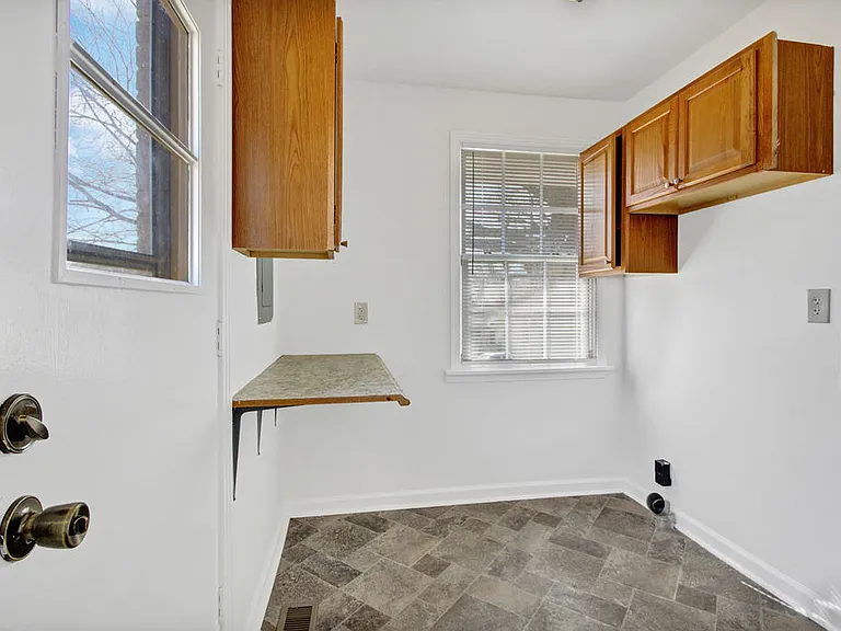 238 Townes Dr — Photo 23
