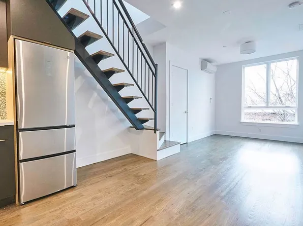 554 Gates Avenue image 16 of 21