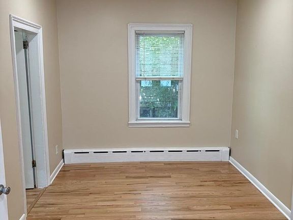 2nd image of 40 Mechanic St #1