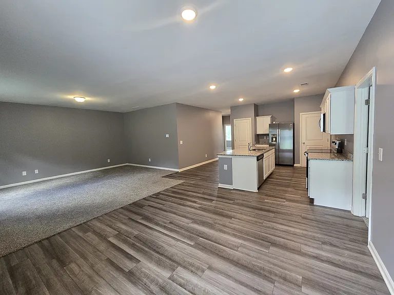 104 McCall Way — Photo 15