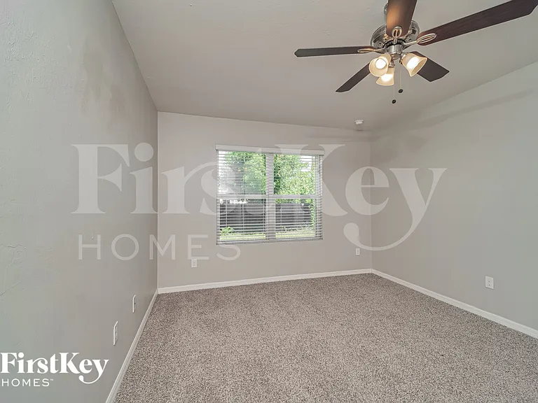 1406 NW 7th Ave — Photo 12