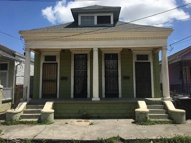2 bed, 984 sqft, $1,350 — Photo 1