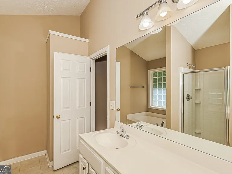 22 Tillbrook Trl — Photo 12