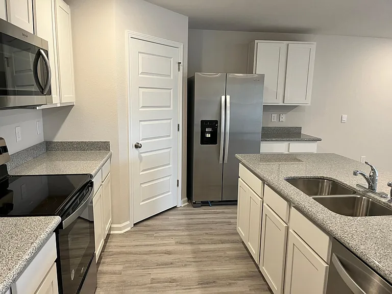 3432 Fallschase Blvd — Photo 14