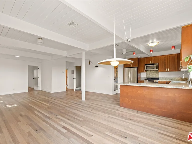 4950 Marmol Dr — Photo 13