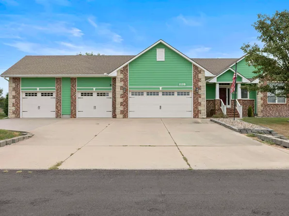 1120 Split Oak Dr, Newton, KS 67114