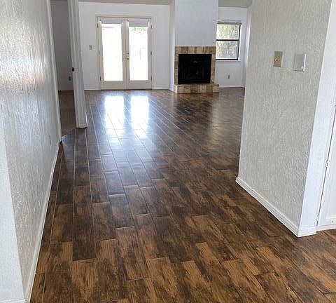 4th image of 6104 Escondido Dr
