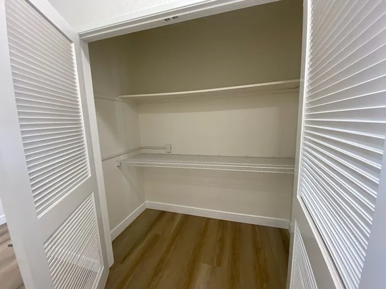 4926 Lassen Dr — Photo 10
