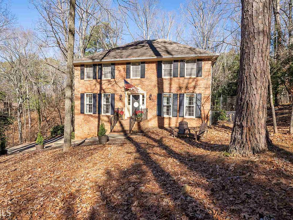 1st image of 2318 Habersham Dr SW