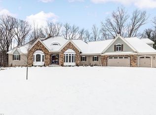 36550 Jackson Rd, Moreland Hills, OH 44022
