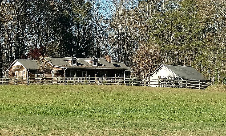 Front of house & garage