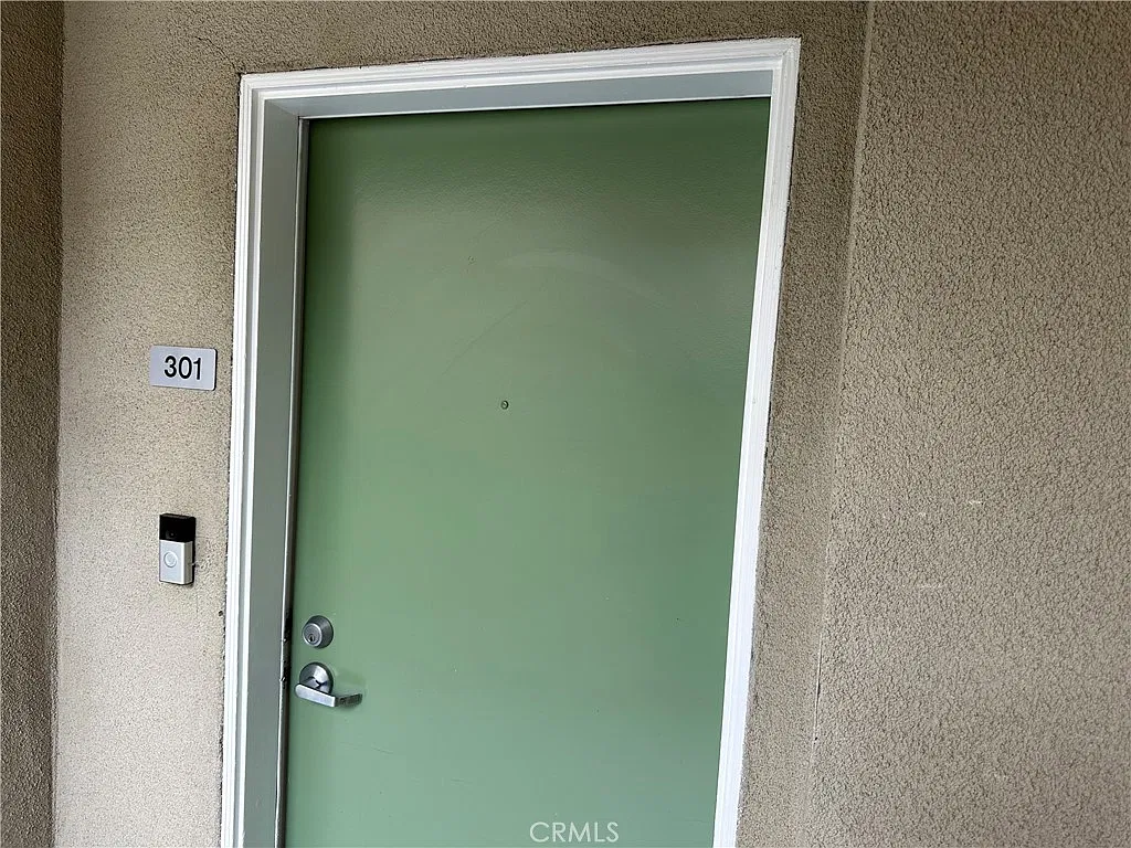 3 bed, 1220 sqft, $2,795 — Photo 2