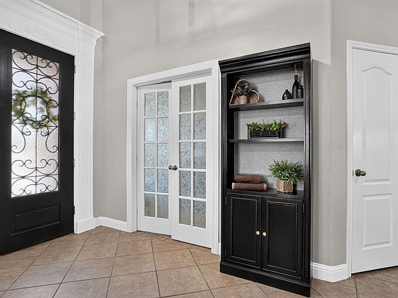 2nd image of 5001 Granite Ln