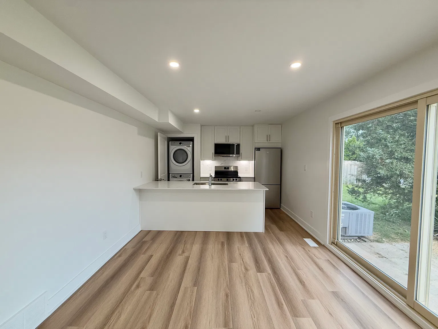 3-47 Sherwood Forest Trail ON L3C5X7 — Photo 3