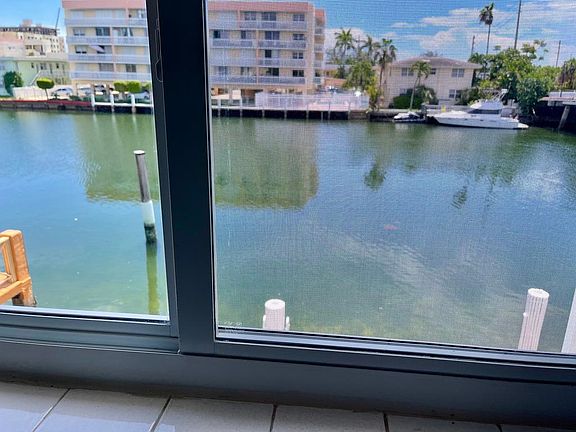 4th image of 8509 Crespi Blvd APT 12
