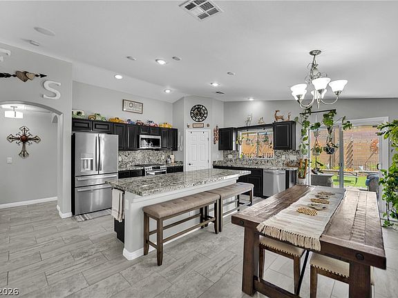 4th image of 4504 Silverwind Rd