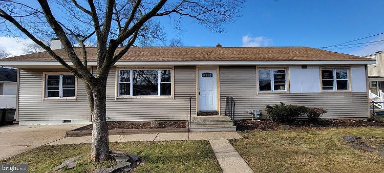2nd image of 19 Evans Ave