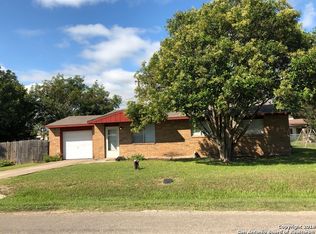 202 Post Oak, Comfort, TX 78013