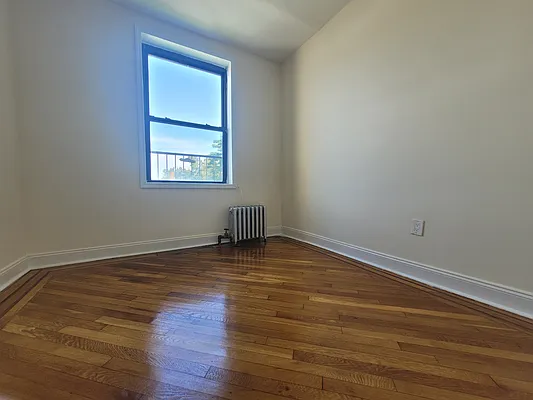 Rented by EXR | media 11