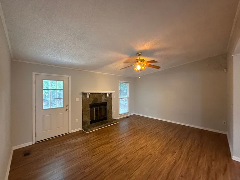 7905 Haverstraw Ct — Photo 14