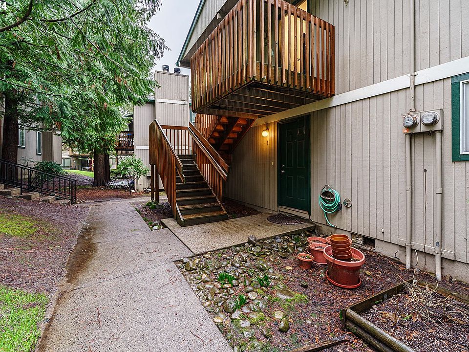 1st image of 1414 NE 72nd St APT 2