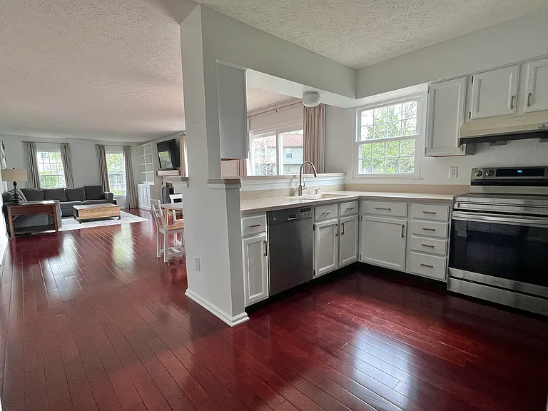 7025 Cavalry Ct — Photo 9