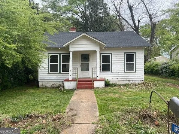 1957 Miller St, Thomaston, GA 30286