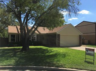 1805 Harvest Moon Dr, Grapevine, TX 76051