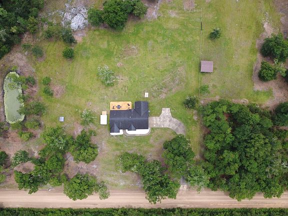 3rd image of 373 Owen Lee Rd