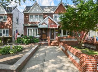 133-30 85th St, Ozone Park, NY 11417