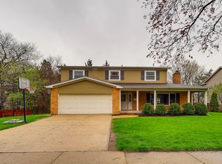 713 Lisa Rd, Dundee, IL 60118