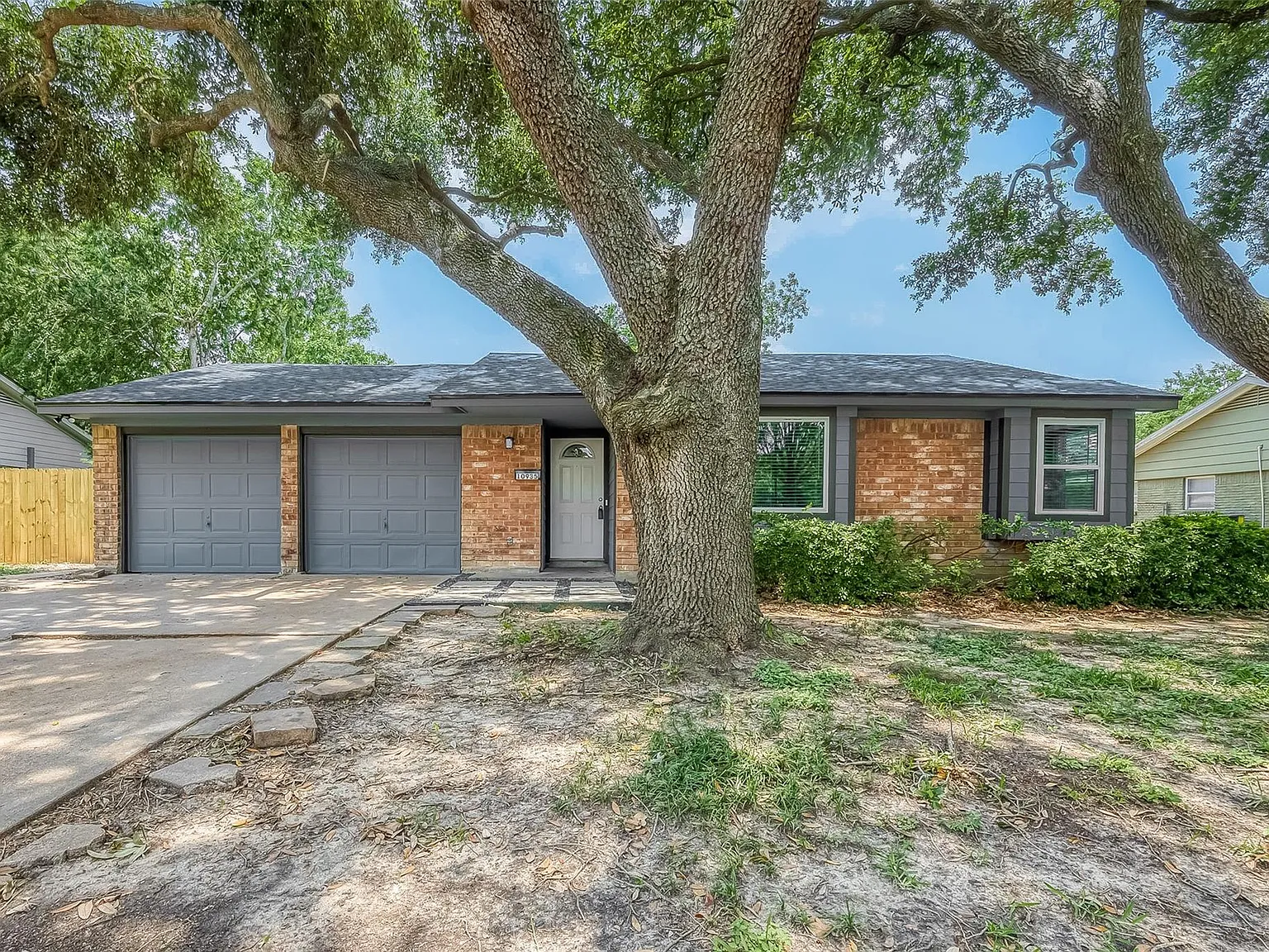 3 bed, 2.0 bath, 1480 sqft, $2,000 — Photo 1
