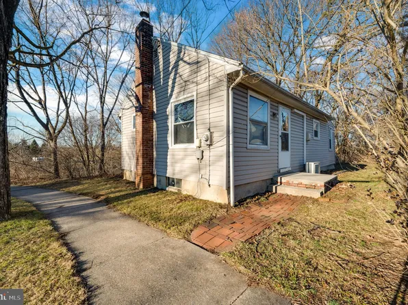 713 N 7th St, Wyomissing, PA 19610