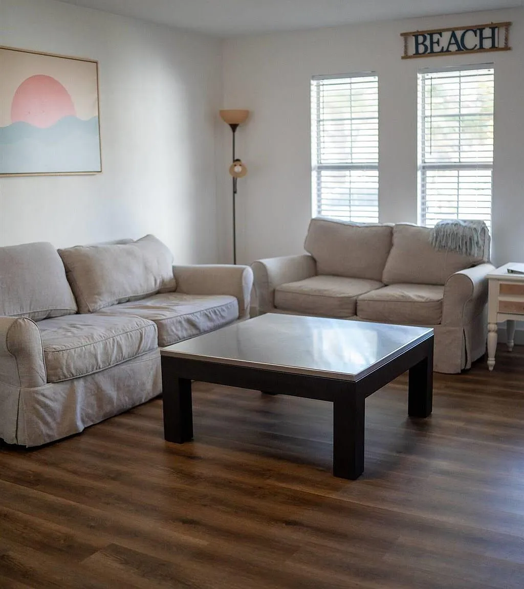 4 bed, 2.0 bath, 1650 sqft, $2,295 — Photo 4