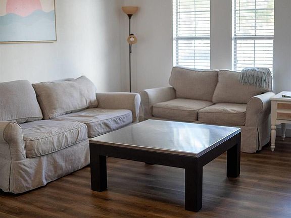4th image of 2955 Ranchette Sq