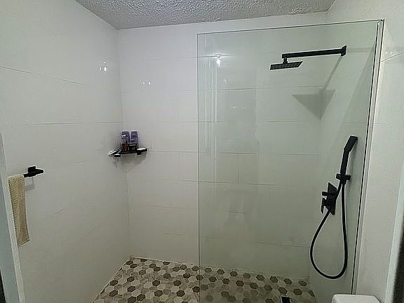 2nd image of 500 Paseo Monaco