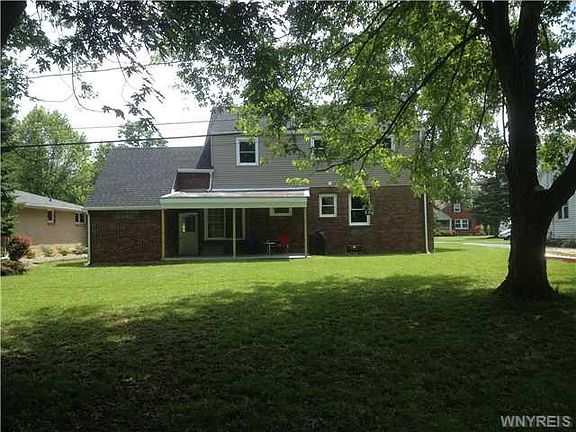 3rd image of 178 Westcliff Dr