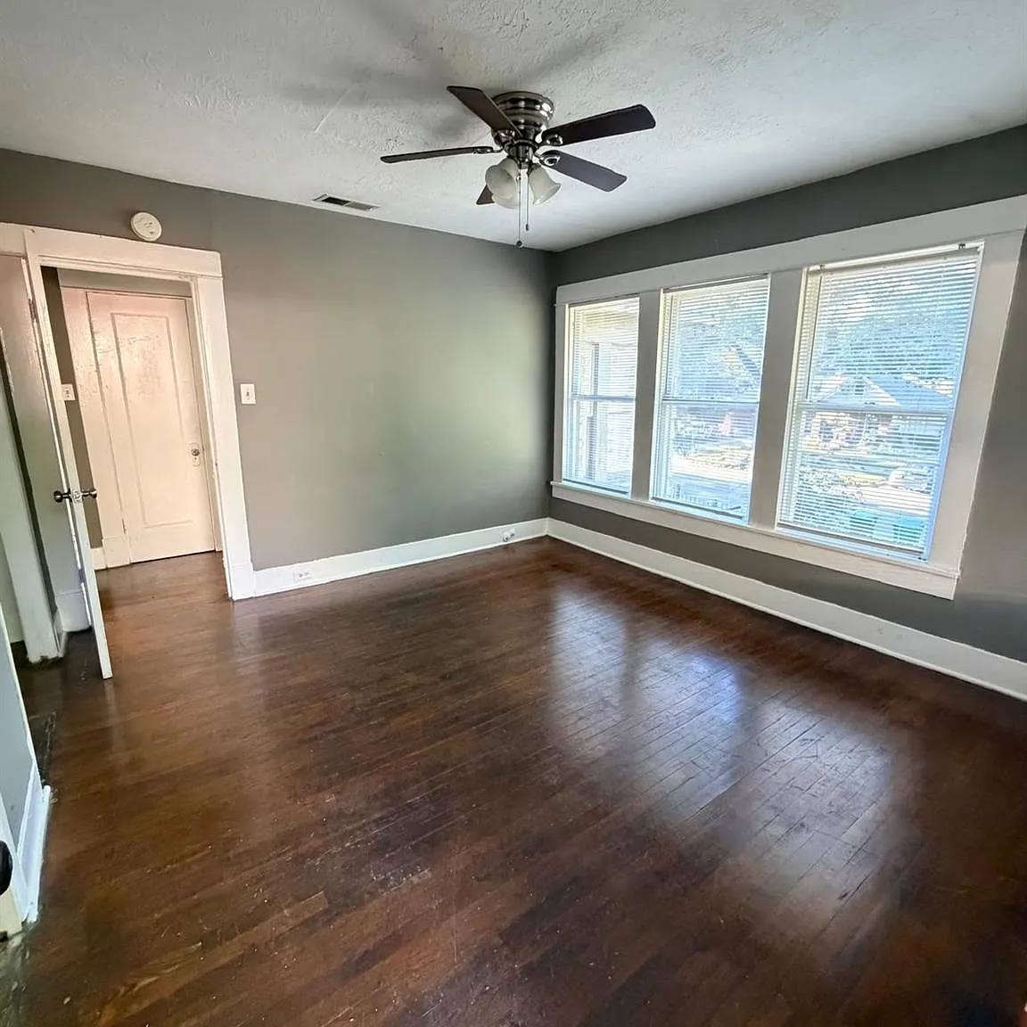 1 bed, 1.0 bath, 512 sqft, $1,025 — Photo 2