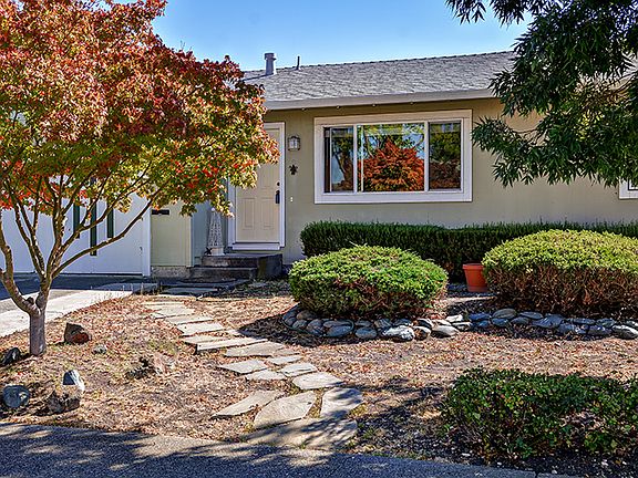 2nd image of 1672 Acapulco Ct
